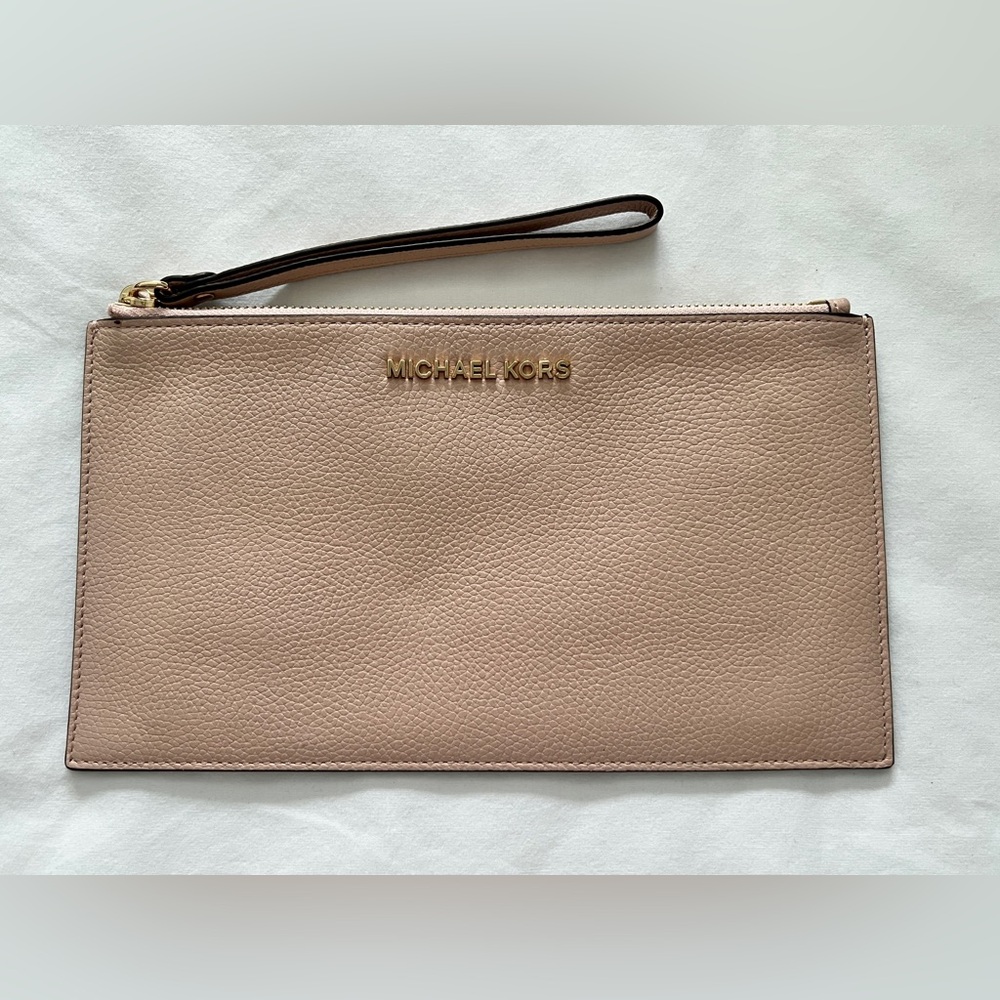 NWOT Michael Kors Large Jet Set Pinky Nude Soft Pebbled Leather Wristlet